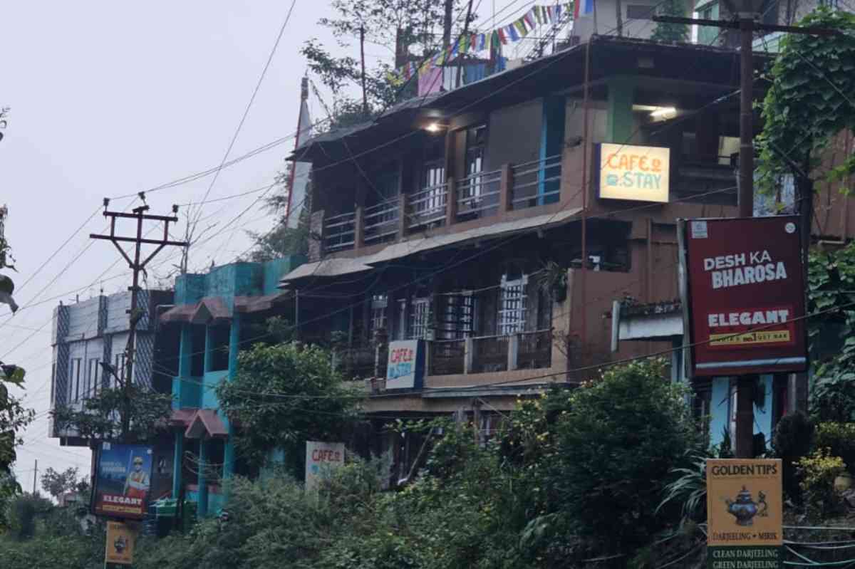 Cafe And Stay Darjeeling (Hostel)