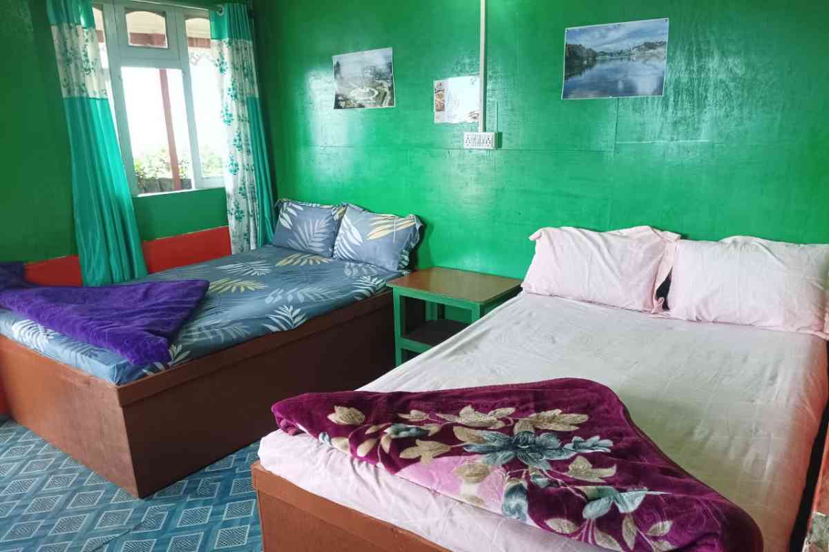 Moktan Homestay - Risheehat