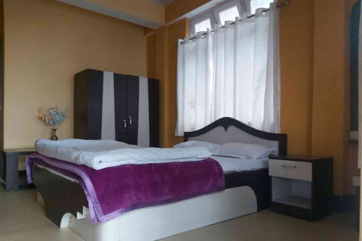 Oak Valley Retreat Homestay & Cafe